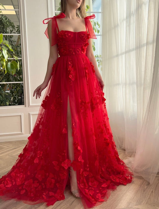 Cameron | Vestido de fiesta largo con abertura y encaje escarlata en forma de A con flores 3D